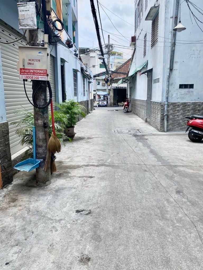 Bán nhà sổ hồng riêng phan đình phùng, 4 tầng