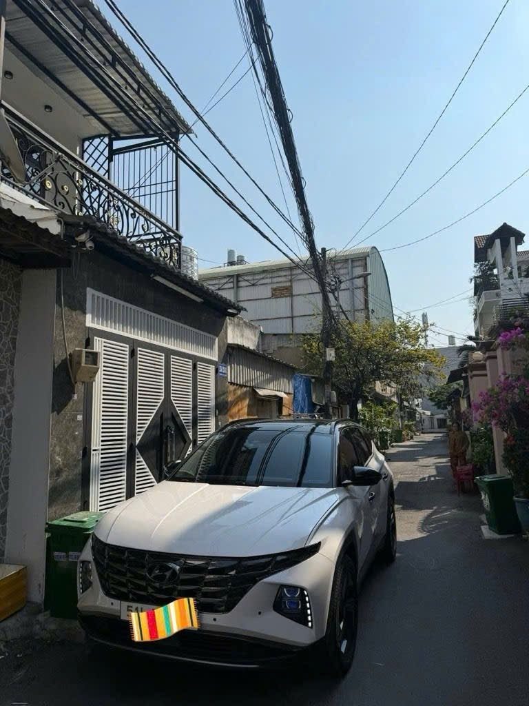 Nhà bán Phan Huy ích Hai tầng số  riêng pháp lý chuẩn hẻm xe hơi