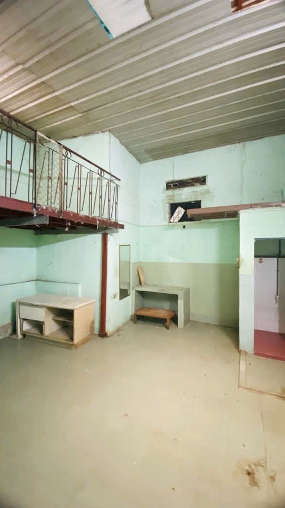Cần bán nhà cấp 4 , Phan Tây Hồ, 77m2, tiện xây mới
