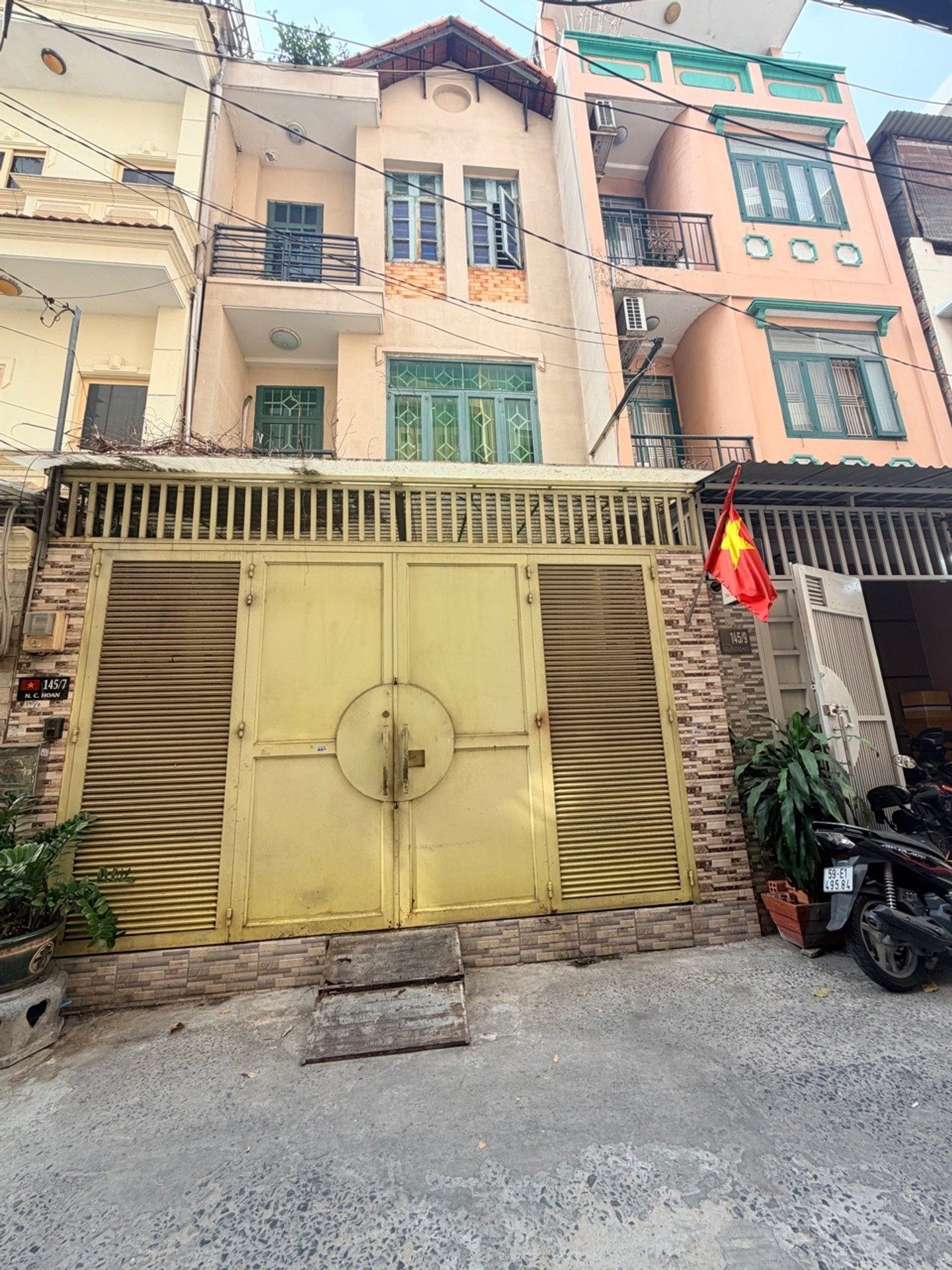 Nhà bán nguyễn công hoan 3 tầng sổ hồng riêng, gần phan xích long
