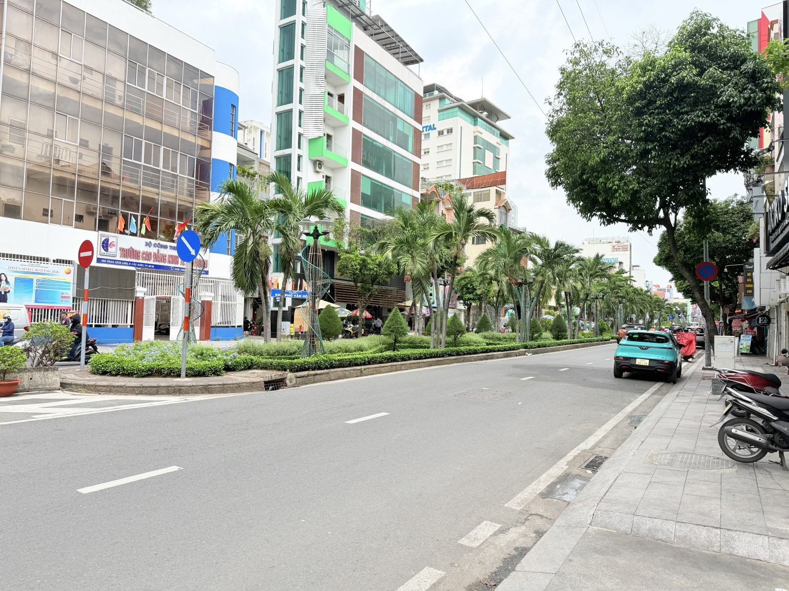 Bán đất 170m² full thổ cư ngang 11m giá 30 tỷ tại Đường Phan Xích Long Phường Cầu Kiệu