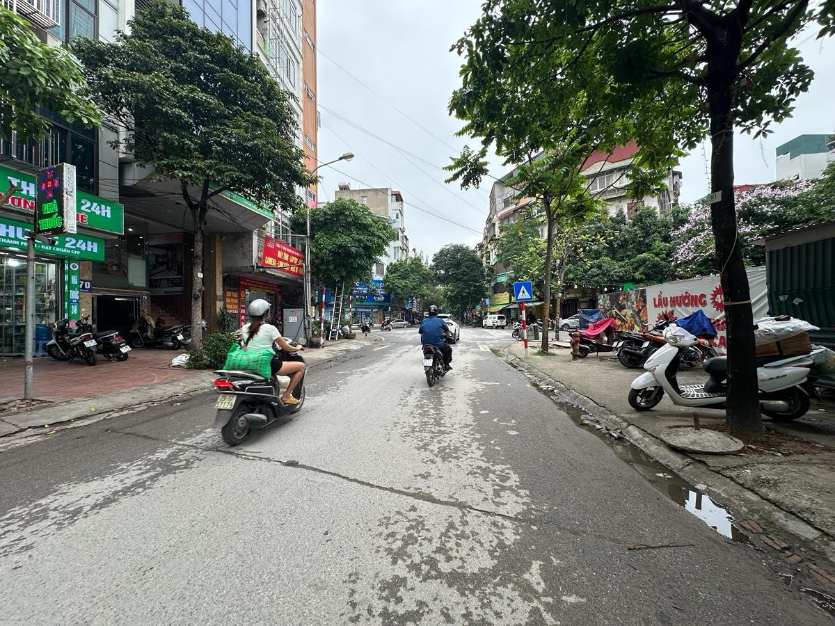 ✅ Cực Phẩm Dương Khuê – 8 Tầng Thang Máy – MT 8M