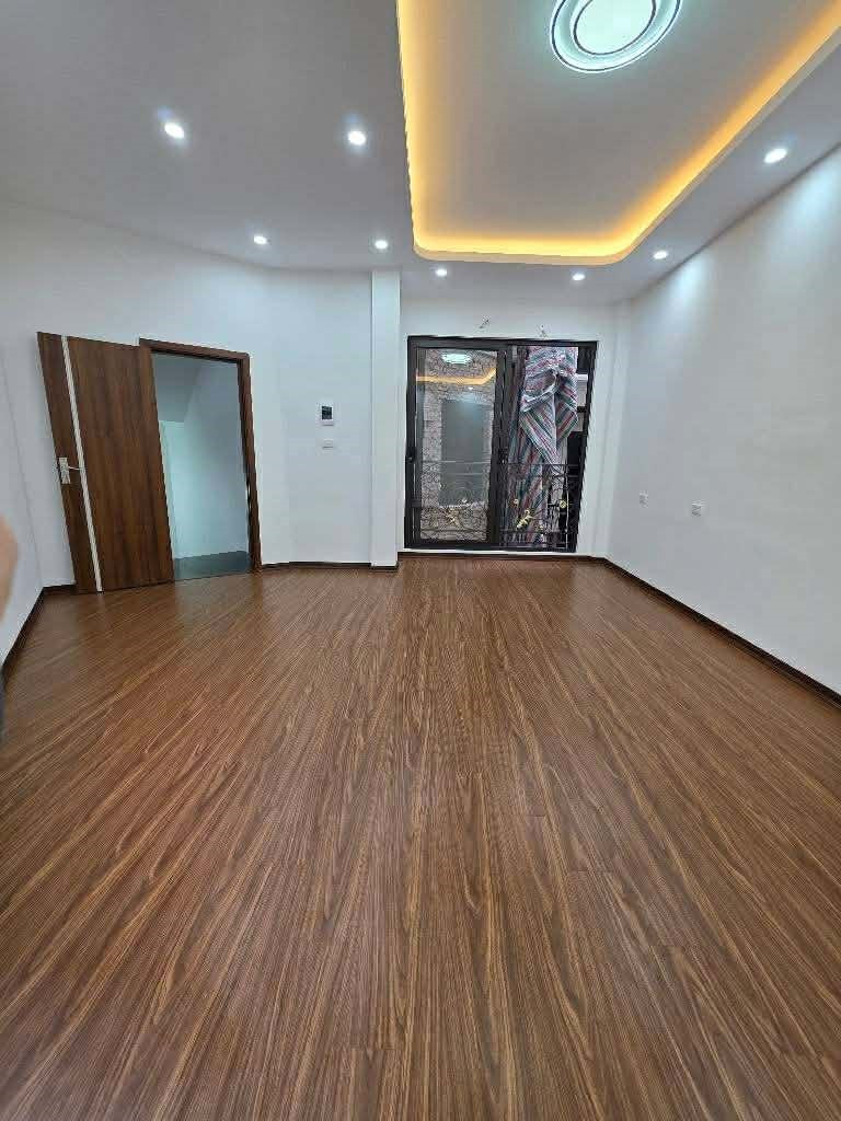 NHÀ THÔNG PHỐ HÀO NAM 45m2 x 5T_2 MẶT THOÁNG_CÁCH Ô TÔ TRÁNH 30M_VỀ Ở NGAY, hơn 8 tỷ