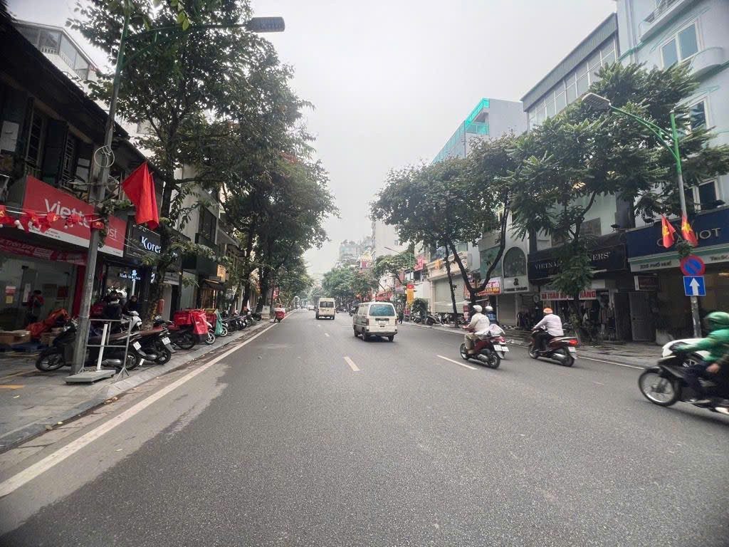 5,5 Tỷ - SIÊU PHẨM PHỐ HUẾ- SÁT HOÀN KIẾM- MUA Ở HOẶC CHO THUÊ ĐỀU OKIE