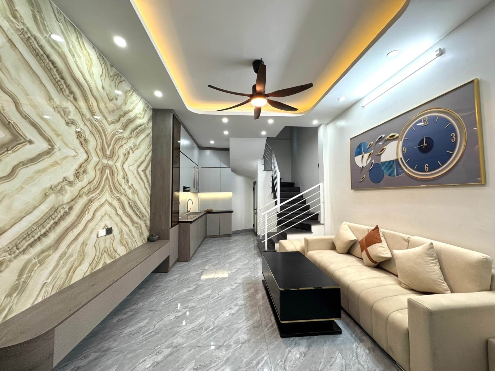 NHÀ ĐẸP PHỐ QUAN NHÂN, THANH XUÂN, 6 TẦNG, 2 MẶT THOÁNG, Ở LUÔN