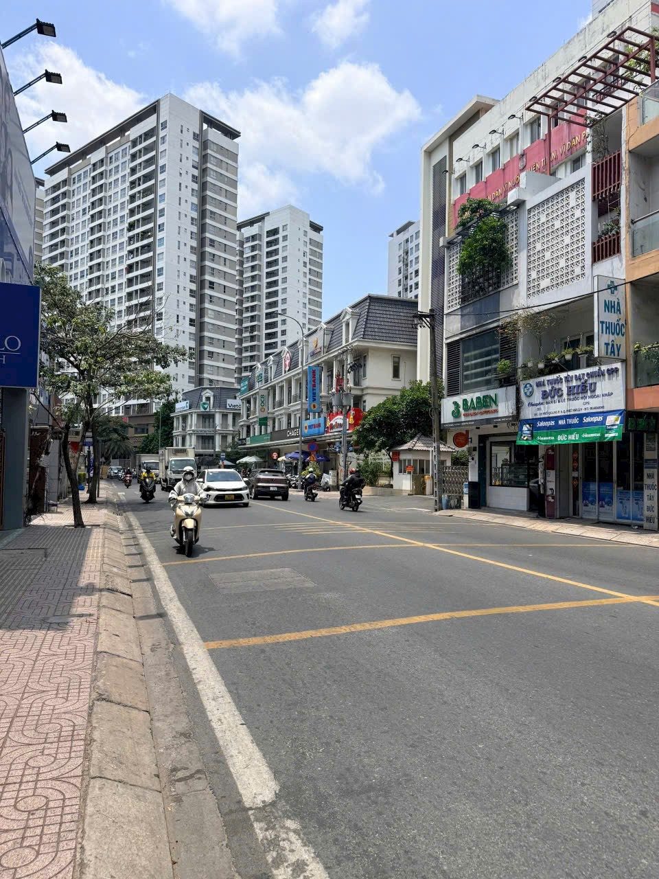 MẶT PHỐ - SÂN BAY TÂN SƠN NHẤT - 3 LẦU - TRƯỜNG SƠN- PHỔ QUANG - CỤM TẬP ĐOÀN NOVOLAND