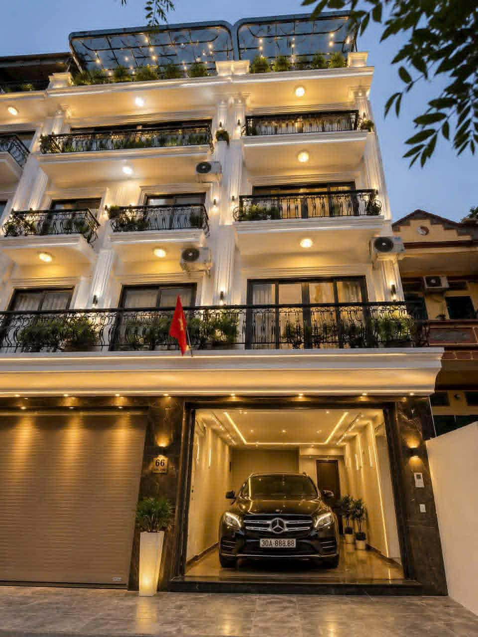 Phố Vọng, Hai Bà Trưng, 6 tầng thang máy, ô tô vào nhà, kinh doanh, 65m2, 20.5 tỷ