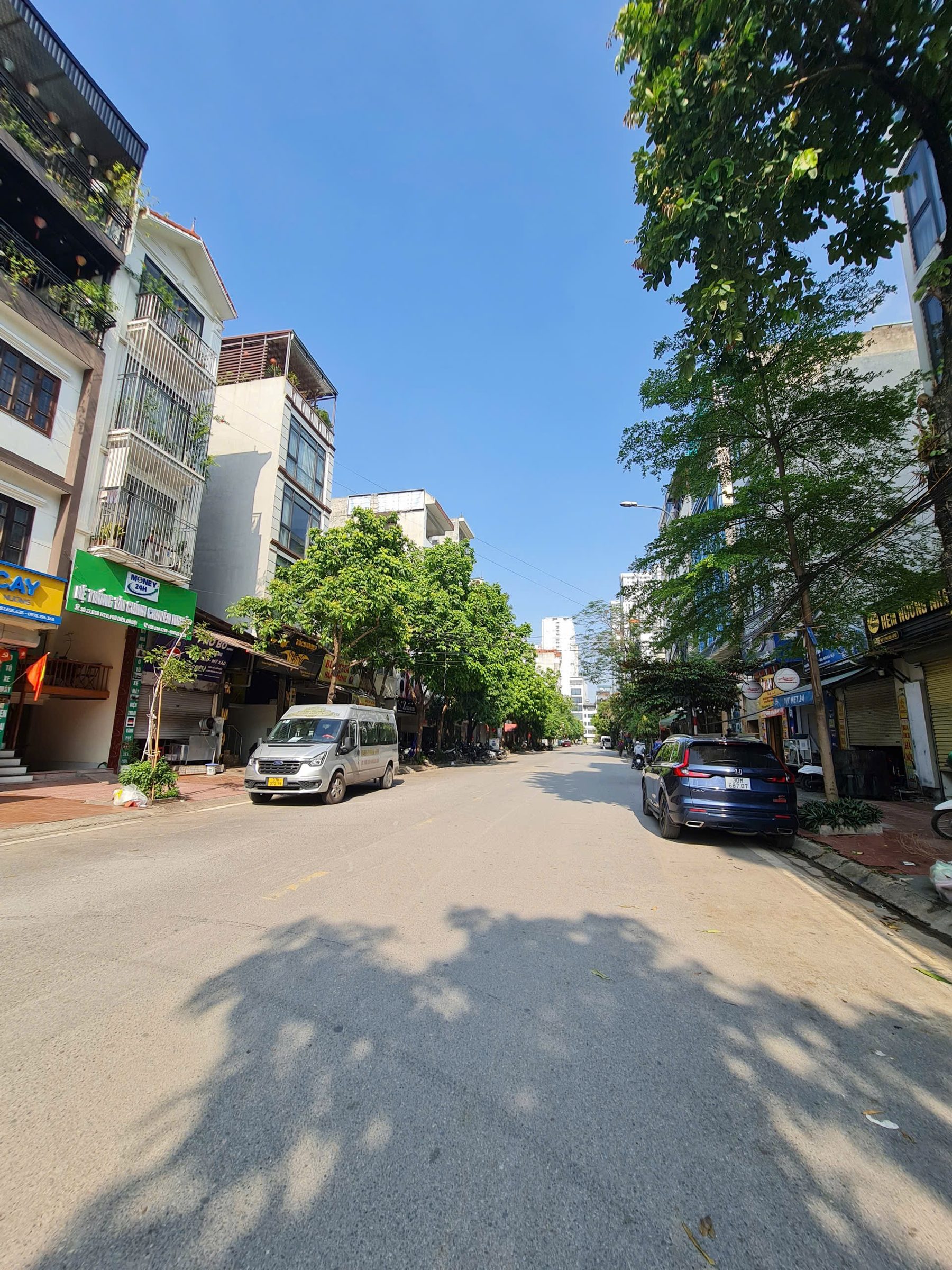 Bán Đất 100m² Phú Diễn, Bắc Từ Liêm đối diện trường ĐH Tài Nguyên và Môi Trường. Đường rộng 24m