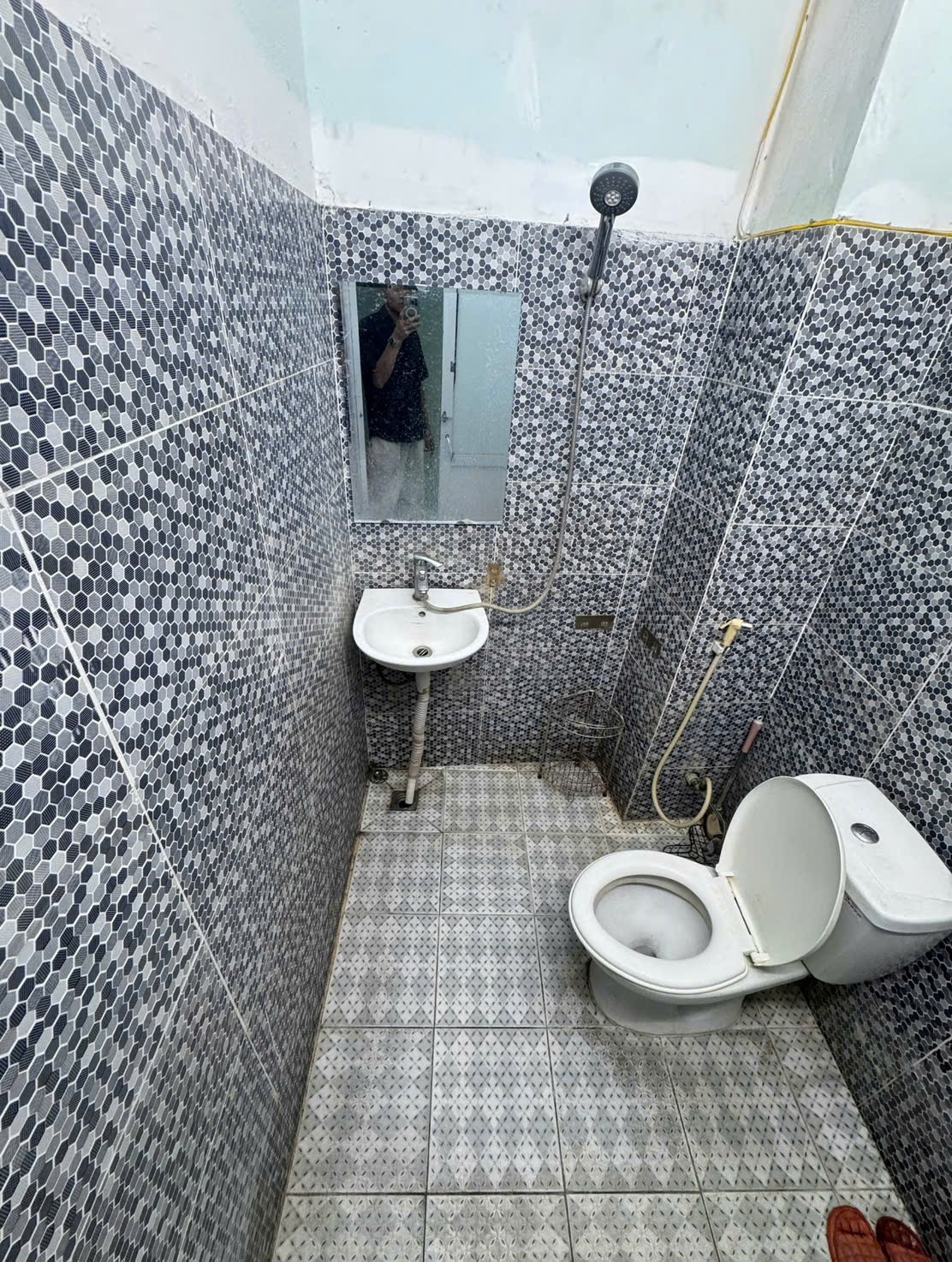 🔥 PHÒNG ĐẸP Ở LUÔN - CÁCH ĐẠI HỌC CÔNG NGHIỆP 700m 🔥

💫 Giá rẻ - phòng rộng