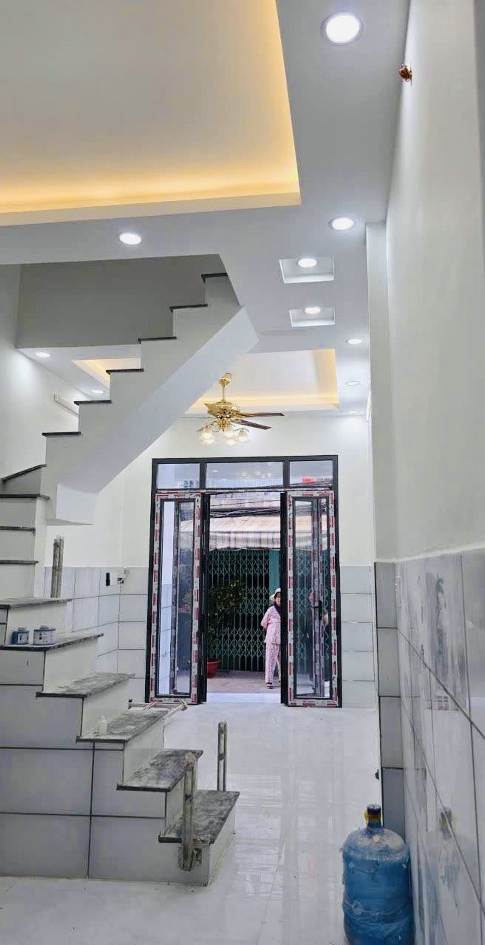 Nhà đẹp 3 tầng Phú Định P16 HXH  – Giá tốt chỉ 3tỷ980