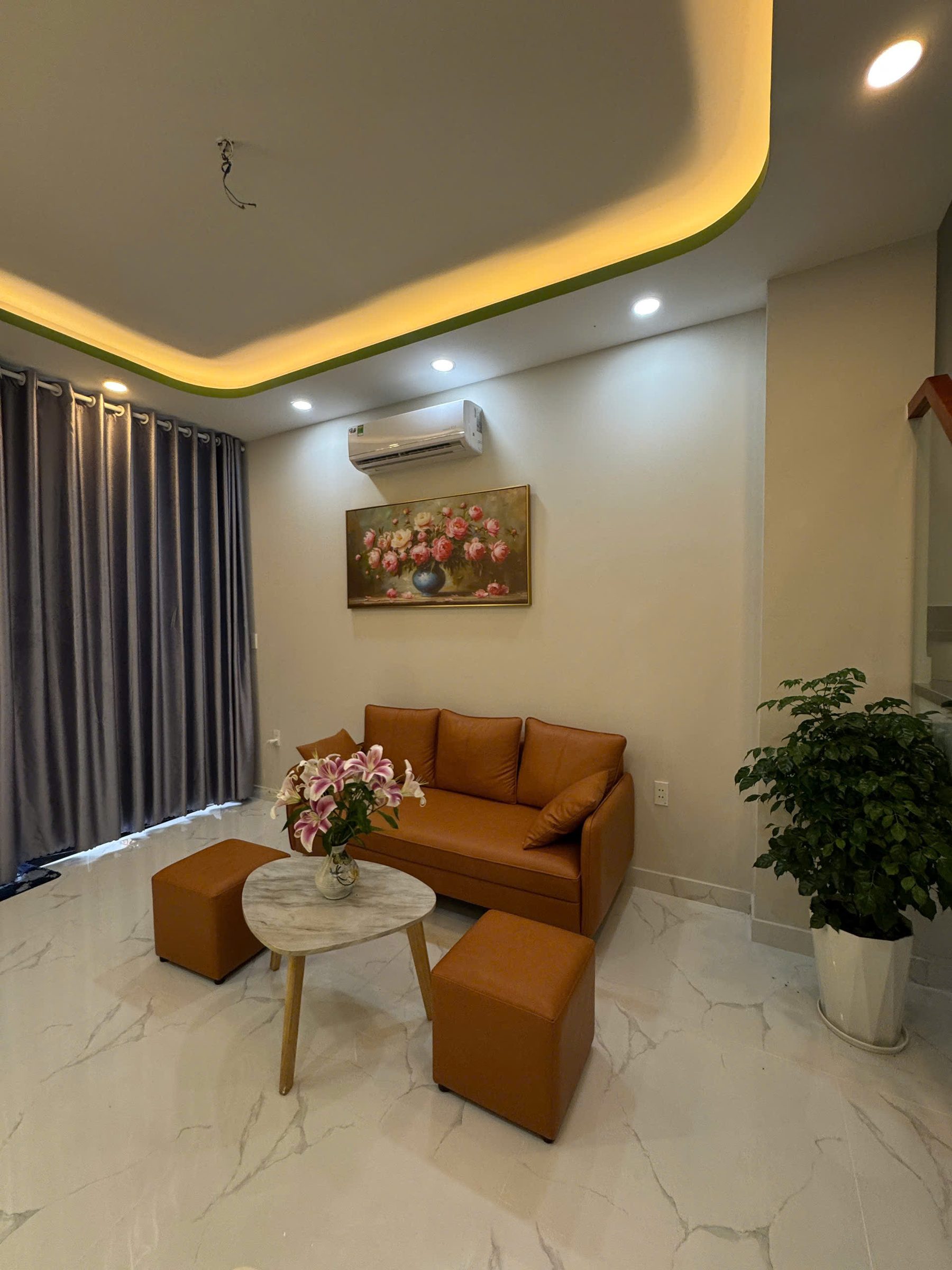 Ngay chợ vải Phú Thọ Hòa-Hơn 5 tỷ- DT 48m2- Khu kinh doanh tấp nập-Nhà mới ở ngay