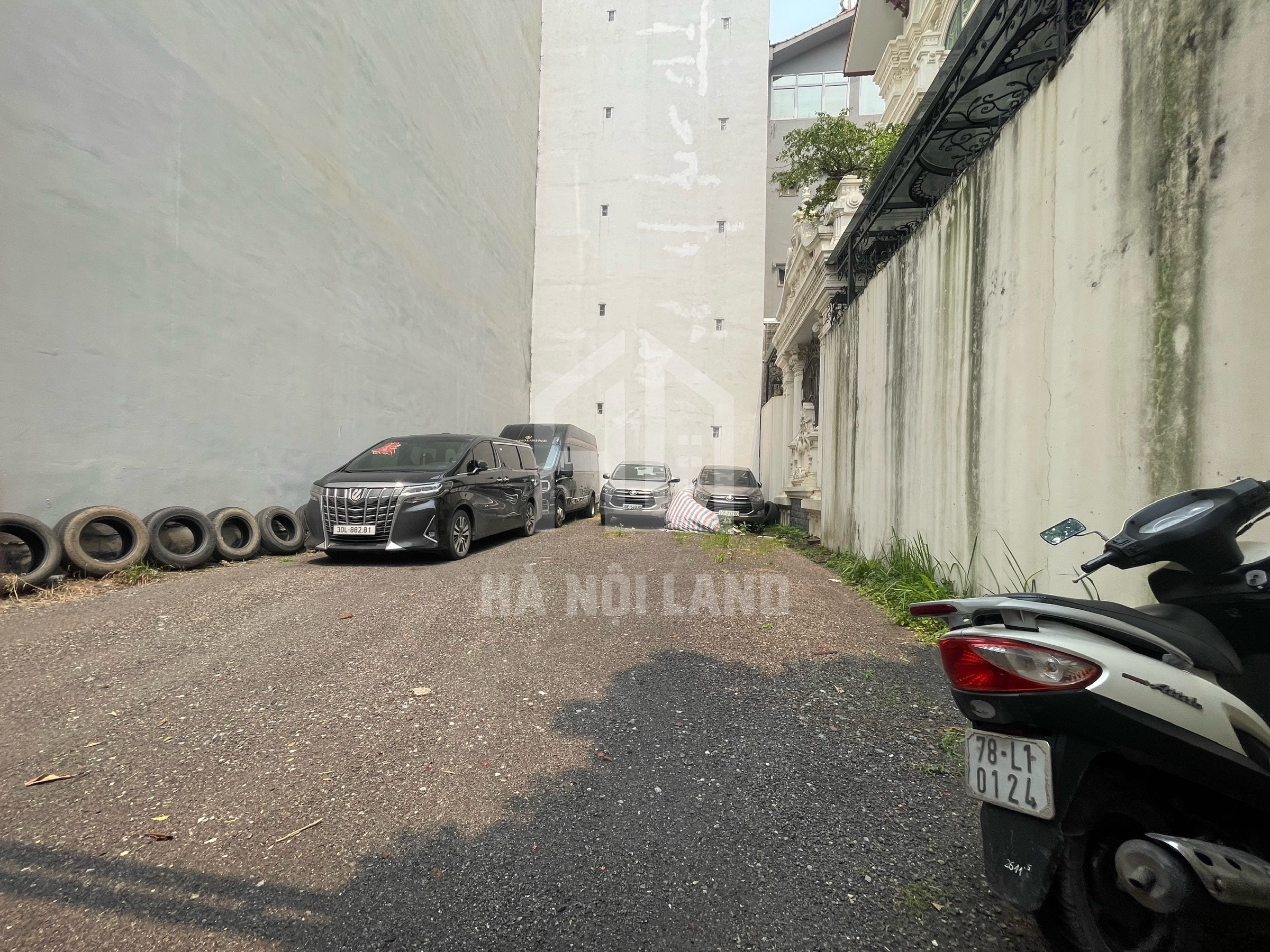 ❗️Nóng -Phú Diễn-144m 8m mt-xây văn phòng cực đỉnh -vỉa hè rộng -ô tô tránh giá cực tốt