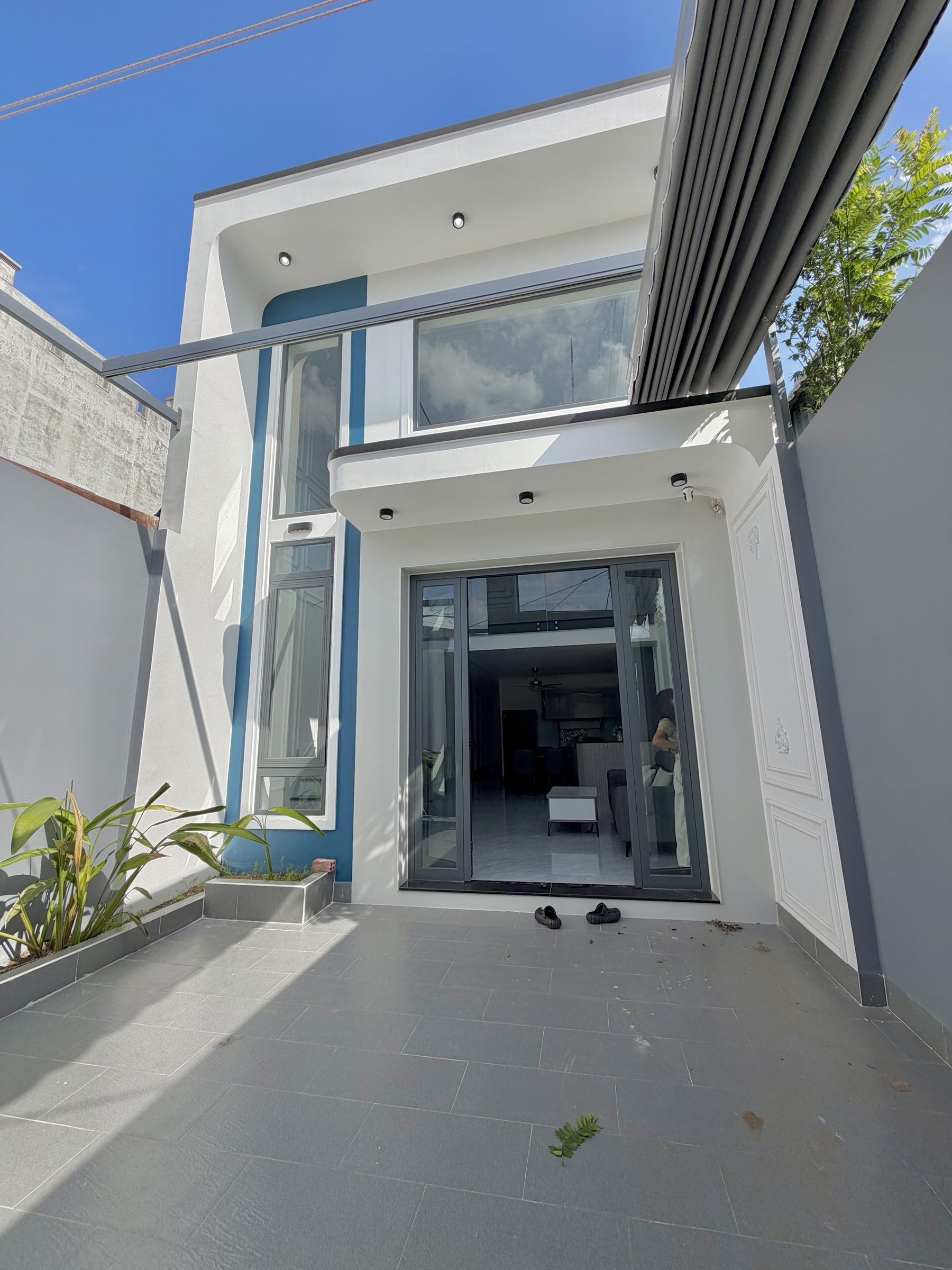 🏡 NHÀ MẶT TIỀN NHỰA – GẦN CHỢ PHÙNG HÁ 🏡
