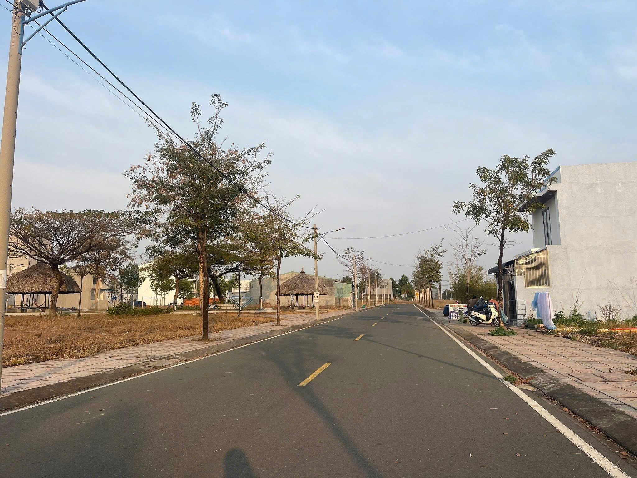 KDC mới sát sân bay Long Thành, Sổ sẵn_100m2 giá chỉ hơn 10tr/m2_Hạ tầng mới_Dân cư đông đúc!!! Chiết khấu đầu năm tới 300tr!!!