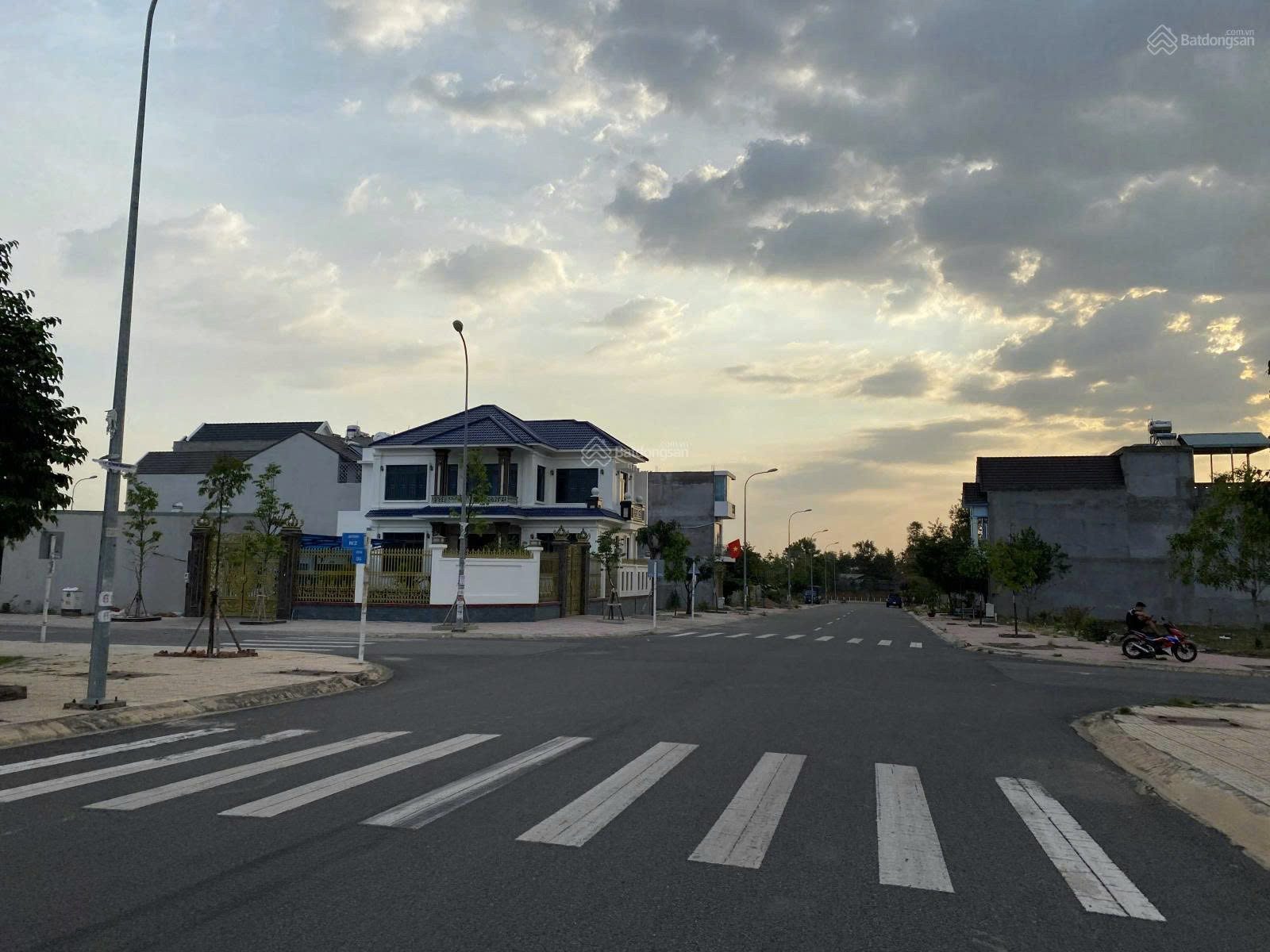 Chỉ Với 1,378 tỷ/100m2 Sở Hữu Ngay Đất Nền Gần Sân Bay Long Thành Khoảng 5km - Có Sổ Riêng Từng Nền - Full Thổ Cư