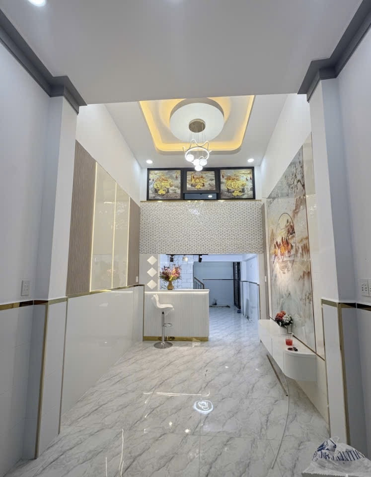 Bán nhà 5Tầng,gần Tỉnh Lộ 10,An Lạc A,Nhà Mới ở ngay,Xe Hơi đỗ cửa,4x11,Nhỉnh 5tỷ.