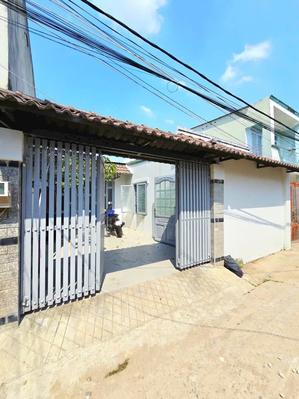 🚗 BÁN NHÀ C4 - 103M2(8*12.9), CÔNG NHẬN ĐỦ - 3PN, 2WC - KHÔNG QH -  NHÀ HẺM XE HƠI - GẦN VINHOME, NGÃ 3 PHƯỚC THIỆN - P LONG THẠNH MỸ, THỦ ĐỨC.(A)
