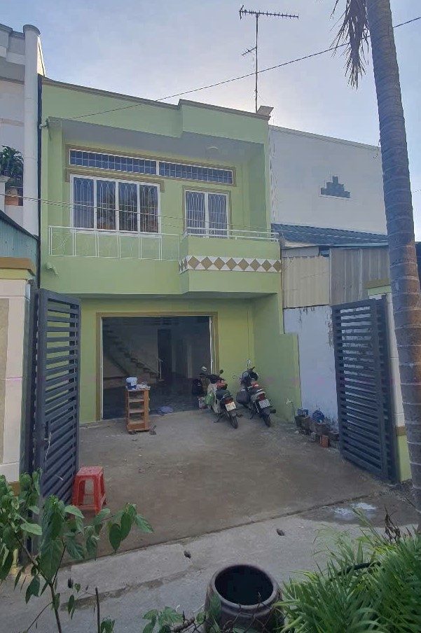 Bán nhà 1 trệt 1 lầu 93.5 m2 sau lưng Sở Xây Dựng có sẵn 73.3m² thổ cư ngang 5.2m giá 1.5 tỷ tại Đường Phường 4 Phường Phước Hậu
