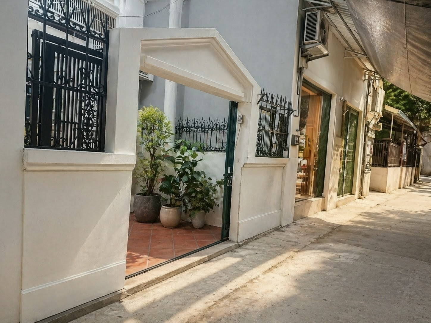 Nhà vị tướng vượng khí khu Ngã Tư Vọng – Ngõ ô tô tránh mênh mông, ở cực kỳ sướng luôn – 56m2 x 3 tầng