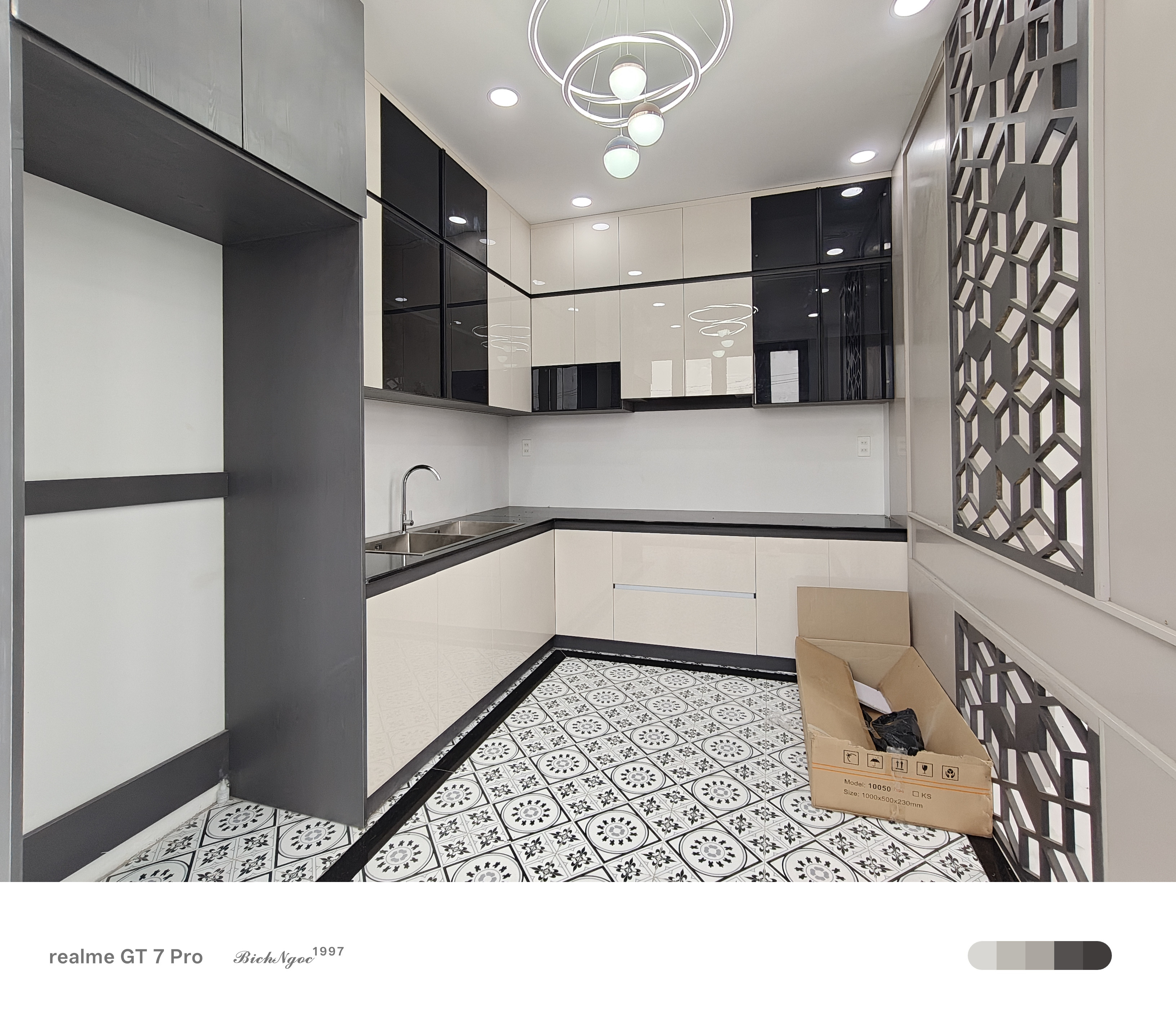 BÁN GẤP NHÀ LẦU XÂY Ở LÂU DÀI, 2PN2WC, ĐÃ HOÀN CÔNG