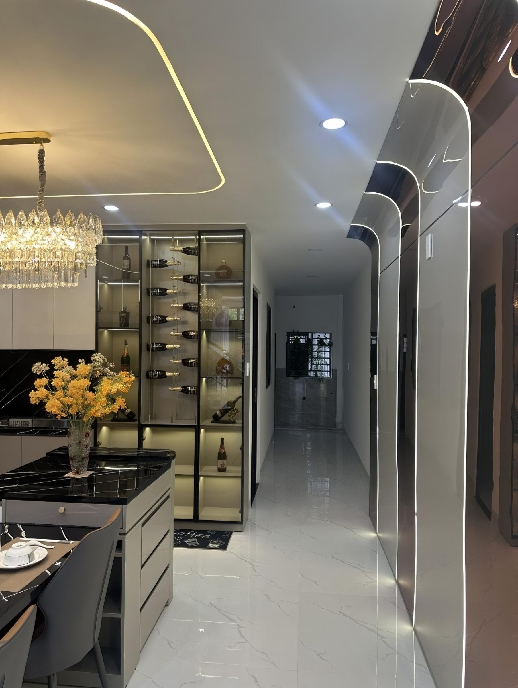 Nhà 3 tầng, thiết kế hiện đại, ngay Trung Tâm khu đô thị sầm uất Hòa Xuân Đà Nẵng