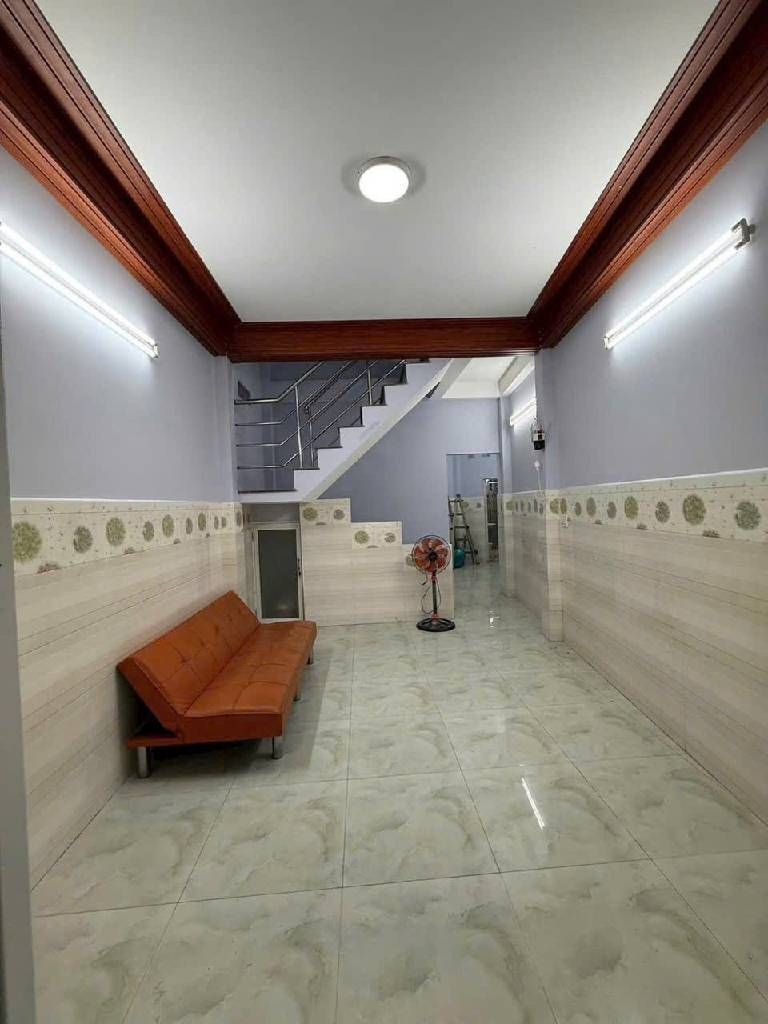 🏠 NGAY ĐẦM SEN - LẠC LONG QUÂN Q11 - HẺM XE HƠI ĐỖ CỬA - 40M2 - 3 TẦNG - NHỈNH 4 TỶ.