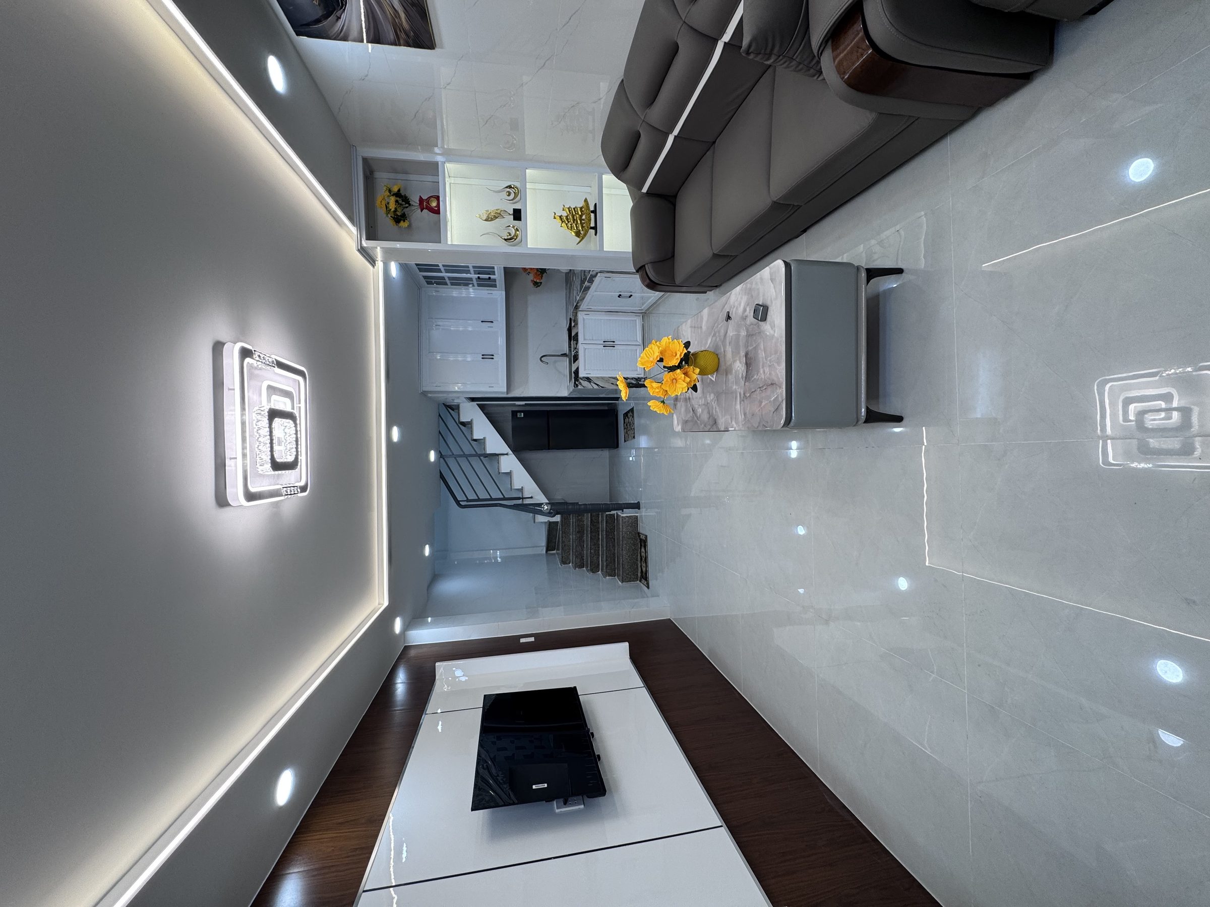💥💸:3.95🧄BỚT LỘC,HẺM 3.5M LẠC LONG QUÂN- Đầm sen- Q11, Nhà Mới 2 tầng , dtsd: 50.4M2.