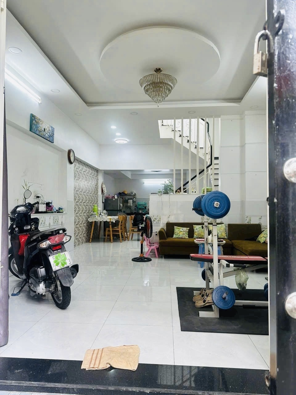 Cố Chú nhiệt tết giờ tổng giảm 1 tỷ 2tầng 4.8x12 3pn Sổ sẵn