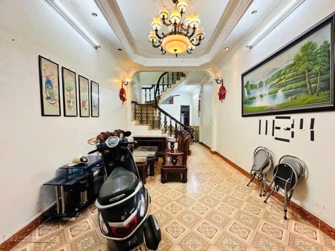 Cho Thuê Nhà Ngõ 52 Quan Nhân - Thanh Xuân 55M² 4 Tầng 5 Ngủ - Nội Thất CB - Giá Thuê 17tr