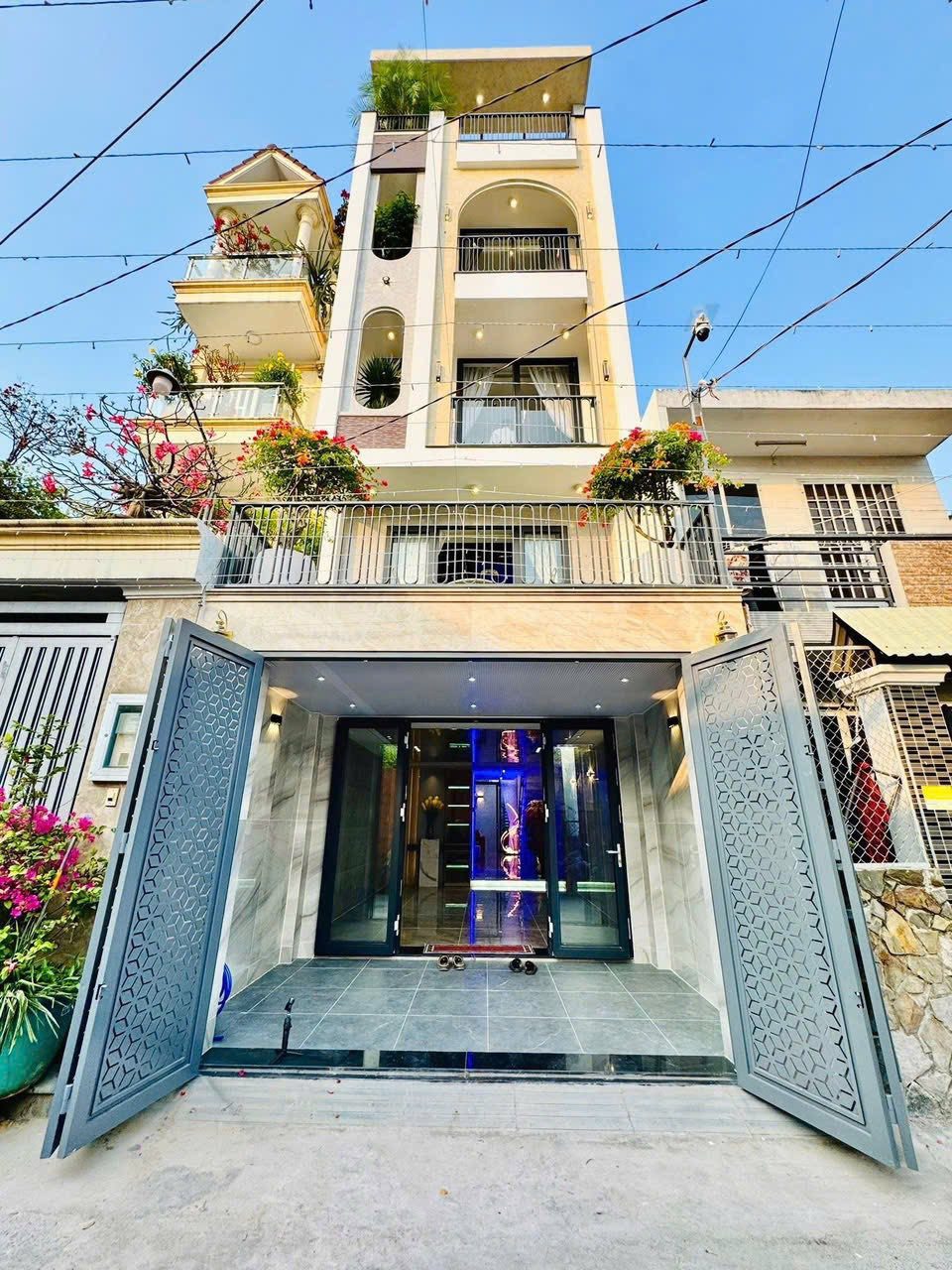 Chủ cần bán gấp nhà rẻ thị trường ngay đường Quang Trung, Q.Gò vấp 6tỷ25 100m2.SHR hẻm thông xe hơi