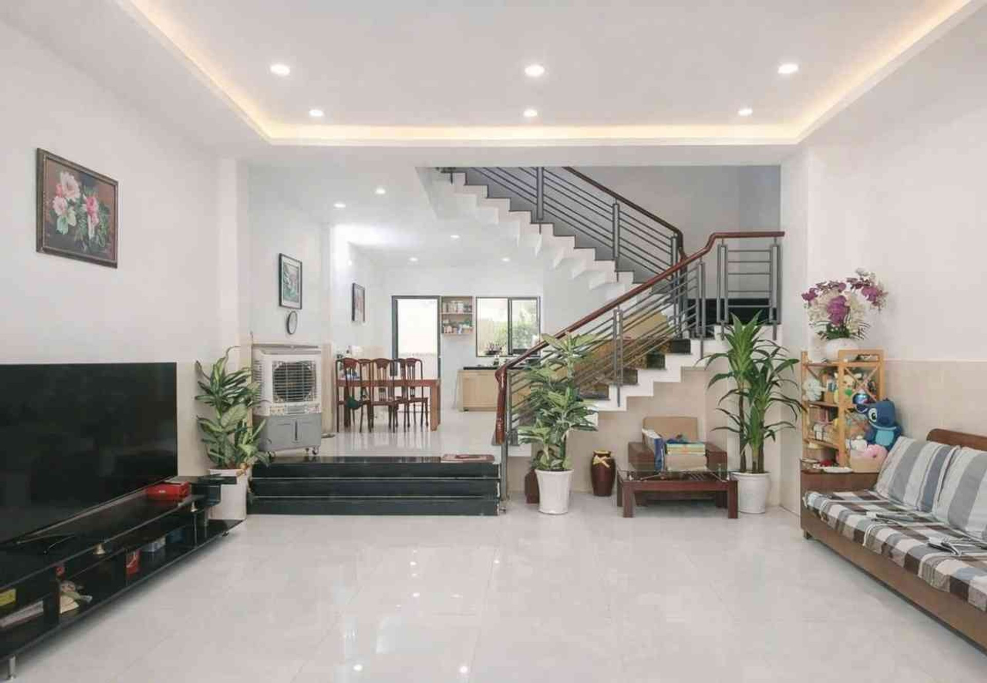 Nhà bán quang trung 4 tầng gần bệnh viện chợ