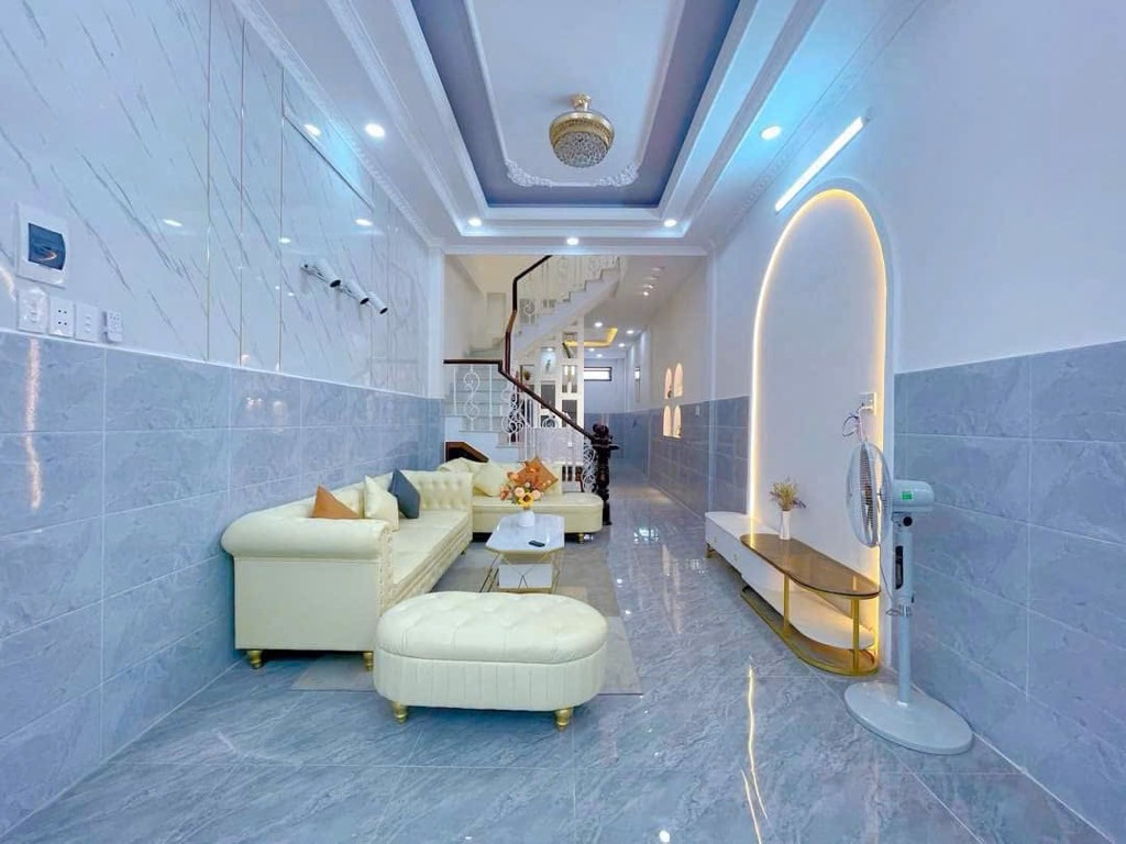 - NHÀ 3 TẦNG - 68m2 - HXH -QUANG TRUNG - GẦN EMART - GIÁ 6 TỶ HƠN -GÒ VẤP