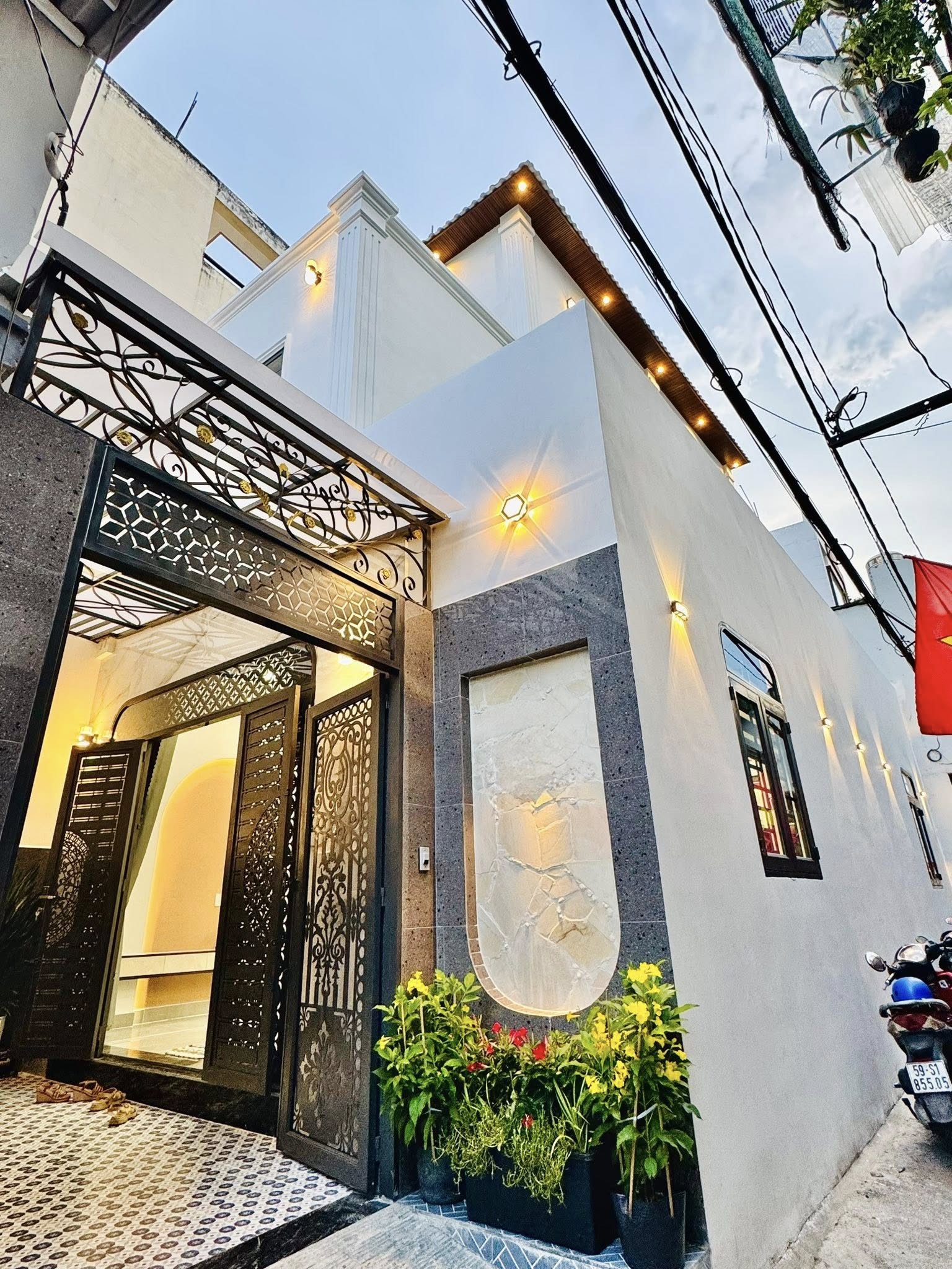 NHÀ ĐẸP QUANG TRUNG P8 GÒ VẤP 60m2, Giá 3tỷ820tr, Cho thuê 25tr/tháng, Sổ hồng riêng.