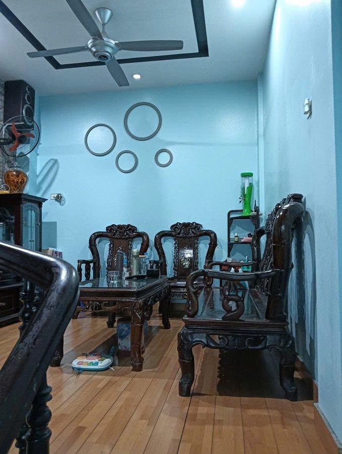 Bán gấp nhà 4 tầng mặt phố Quang Trung, 125m2, 2 mặt tiền 6.5m, kinh doanh sầm uất, giá 71.5 tỷ