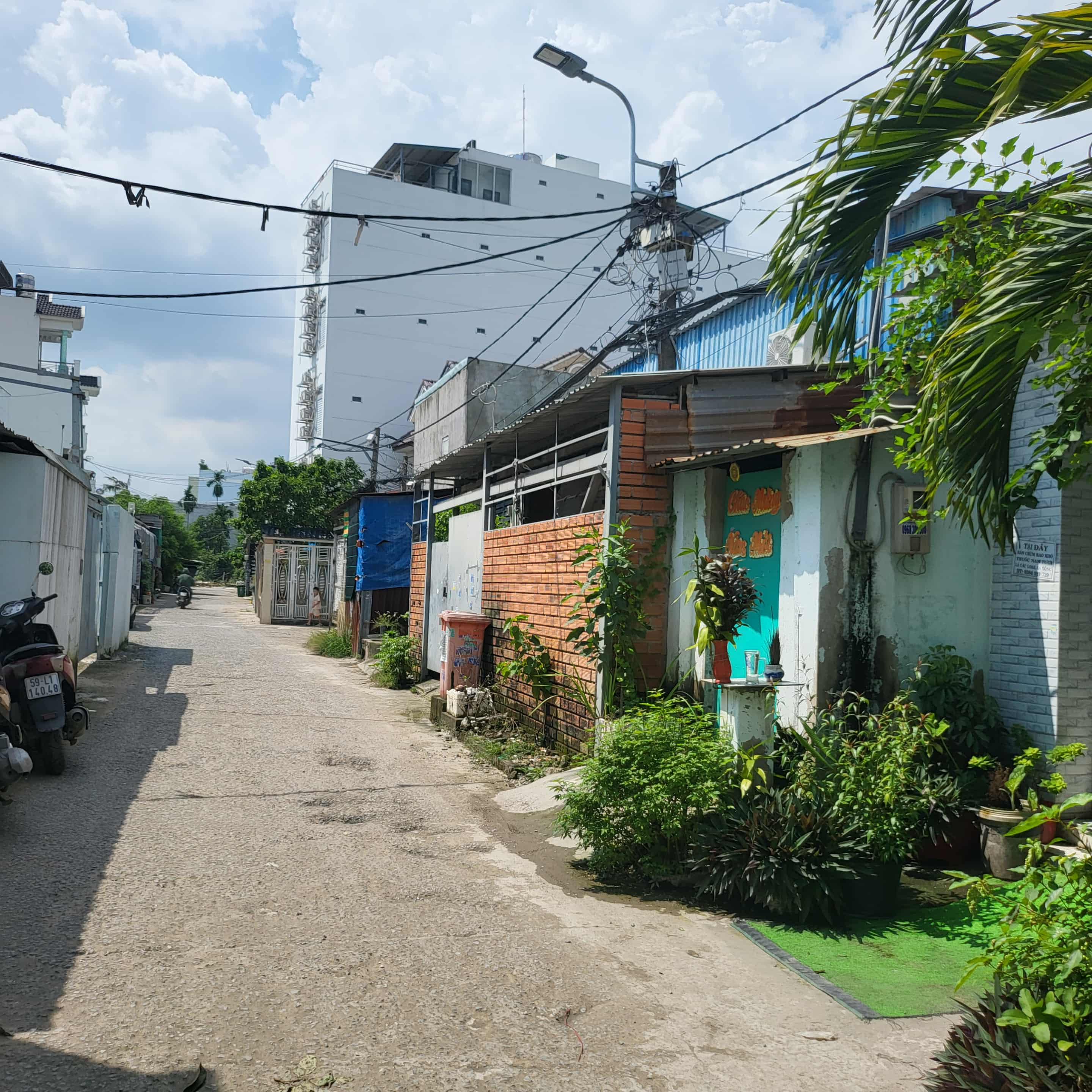 Đất gần trường Đại học Nguyễn Tất Thành, Q.12, hẻm xe hơi, 2 tỷ 750