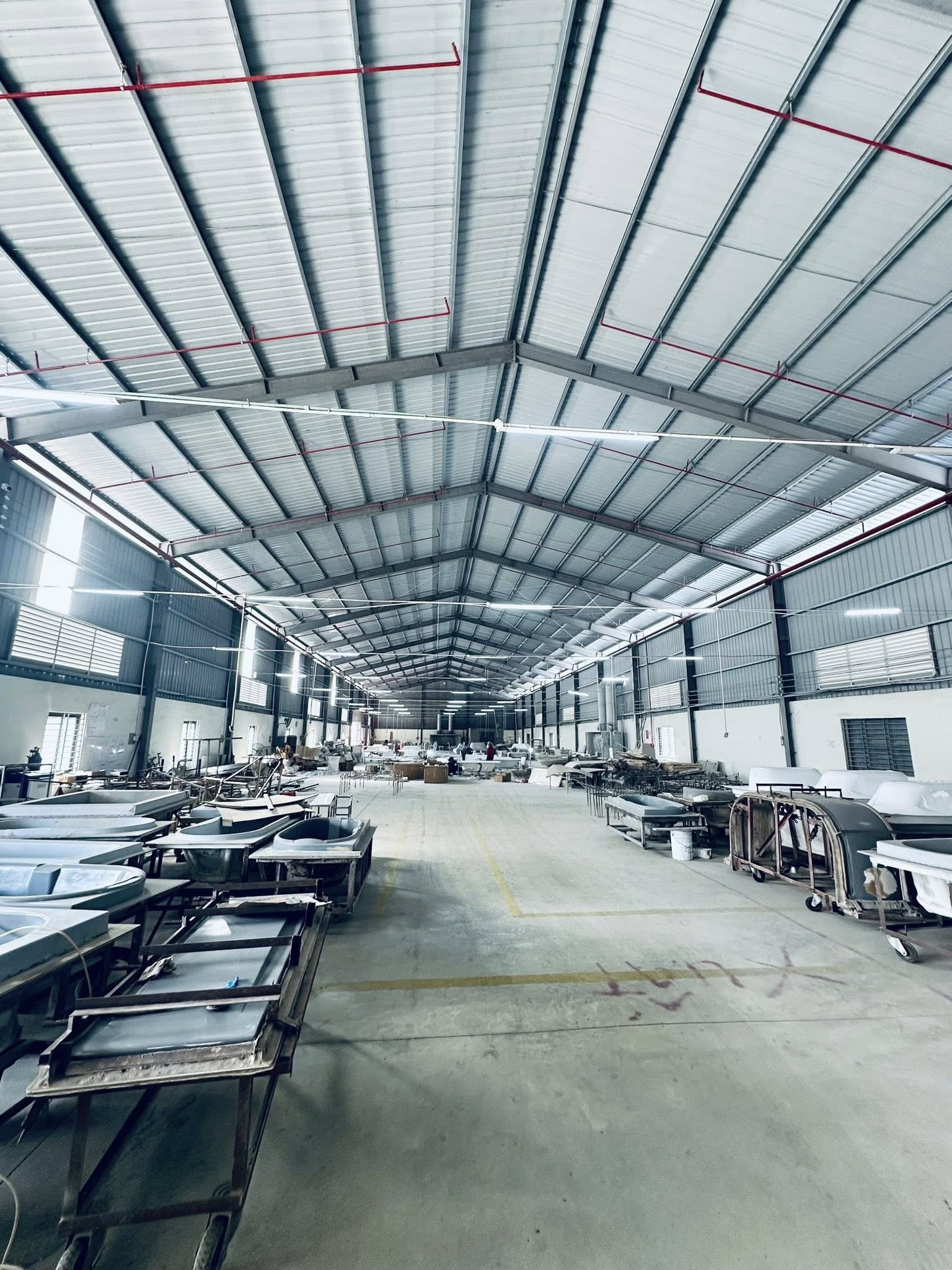 Kho xưởng mới dựng trong KCN Nam Cầu Kiền, 2500m2 PCCC tự động, giá chỉ 110.000/m2