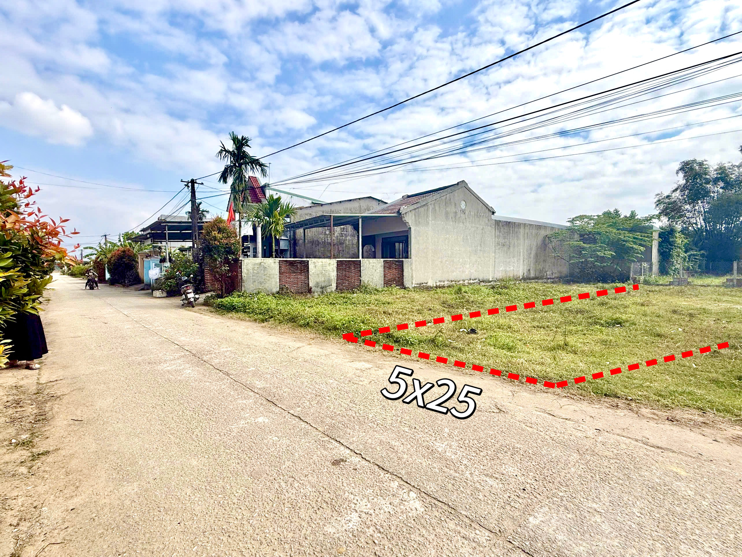Sát Quốc lộ đúng 100m, mặt tiền đường kinh doanh 7m5 sầm uất, giá chỉ 1ty1xx