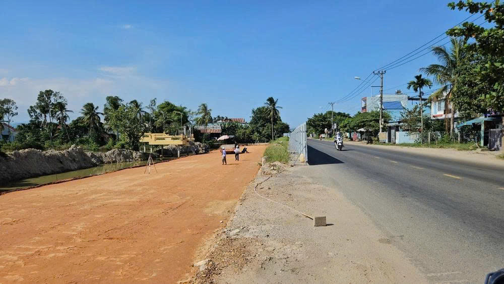 Lô đất ngay thôn Hương Lam sát mặt tiền quốc lộ 14B