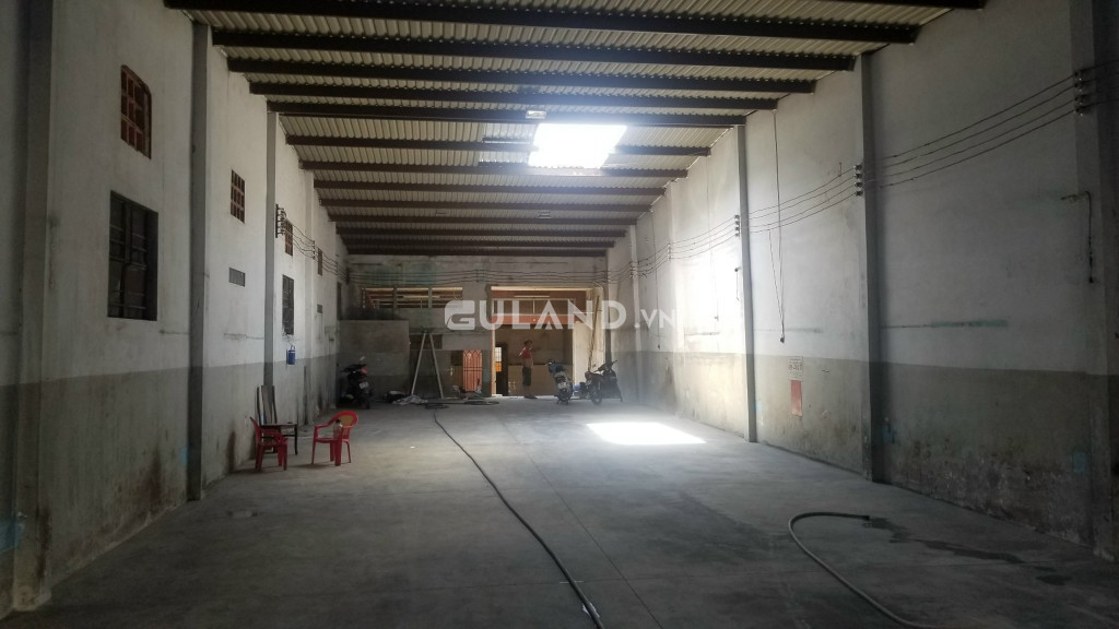 Cho thuê kho mặt tiền đường quốc lộ 1A