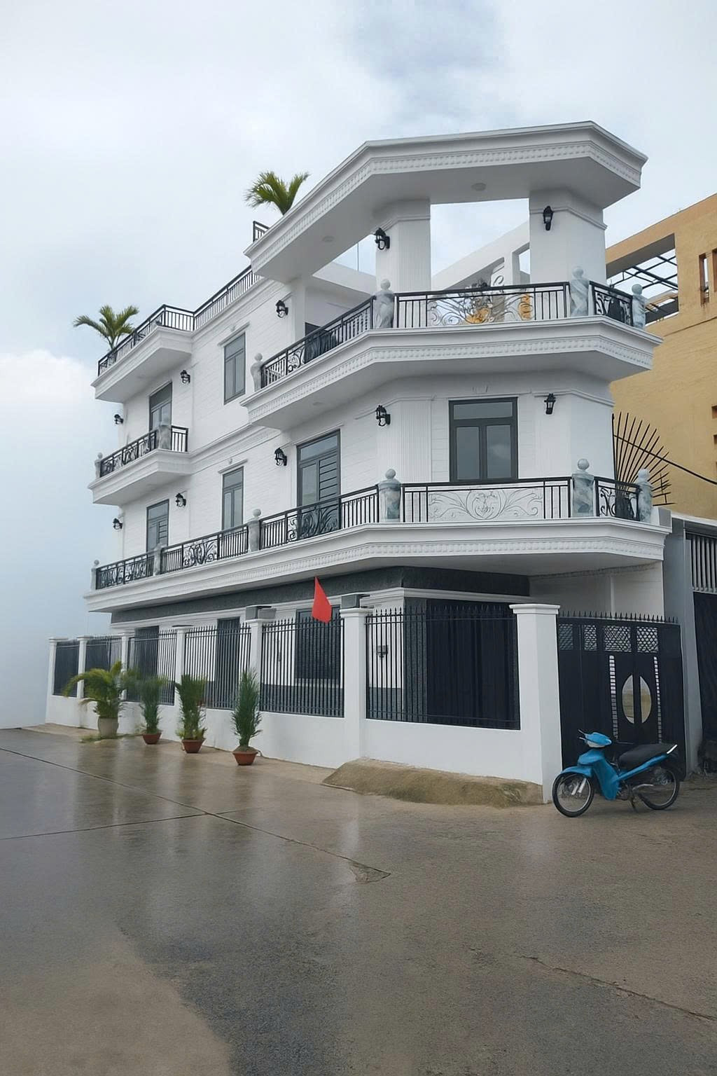 CĂN GÓC 3 TẦNG - SỔ HỒNG SẴN - CHÍNH CHỦ