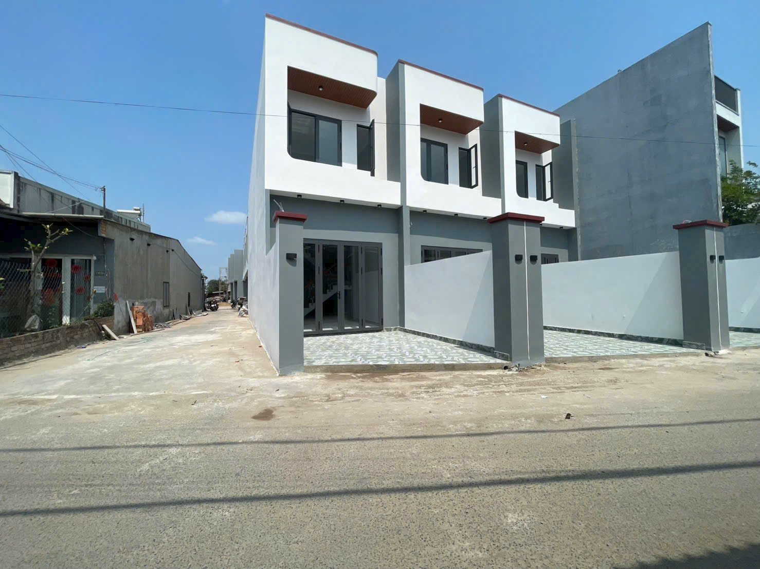 Bán nhà 1 trệt lầu SHR,thổ cư gần BV Đa Khoa Thống Nhất(P.HỐ NAI)-Giá 2ty85