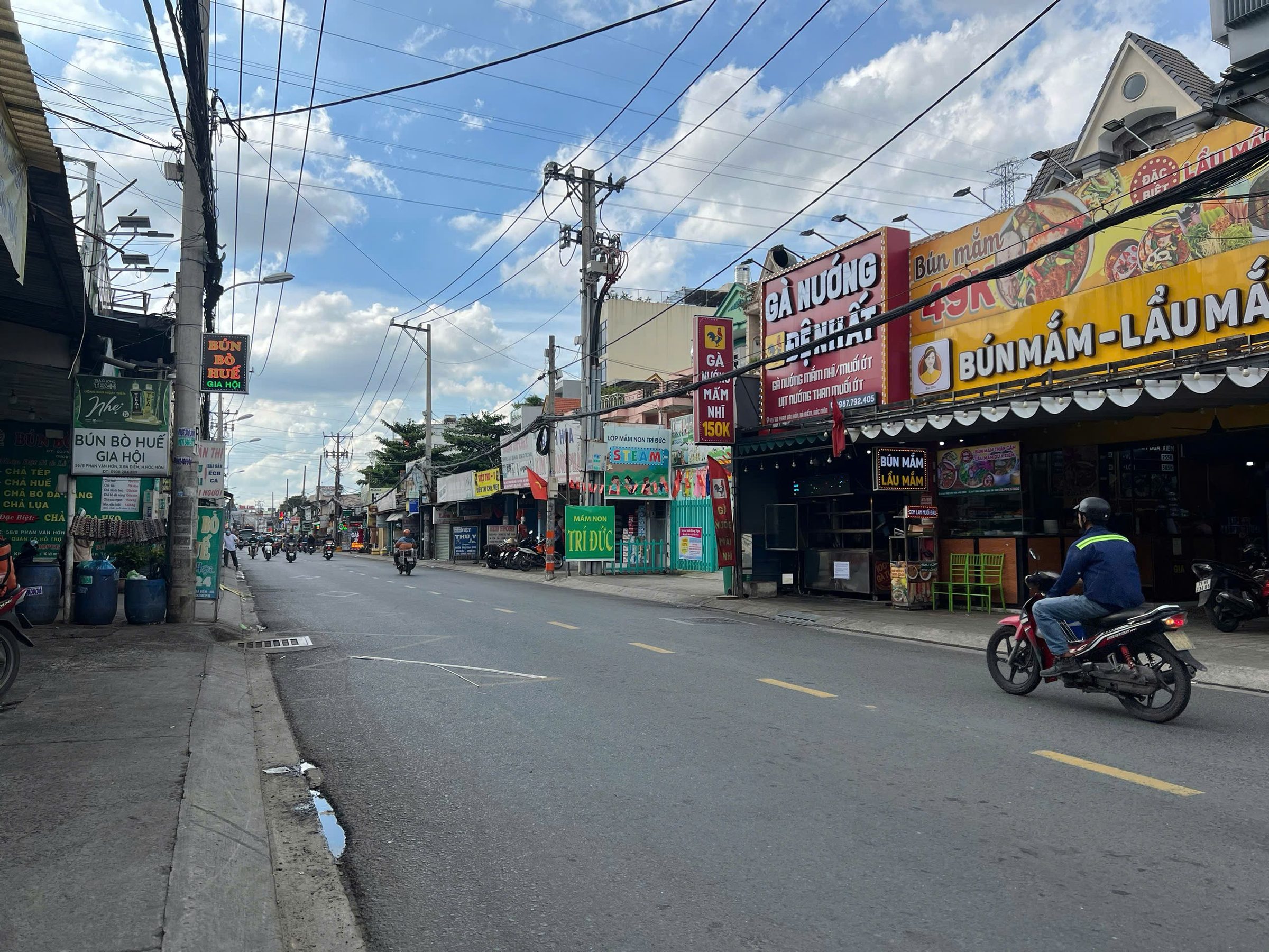 🟥Bán đất 500m² mặt tiền Phan Vain Hớn có sẵn 315m² thổ cư ngang 10x50m giá 27 tỷ tại Đường Quốc Lộ 1A Xã Bà Điểm