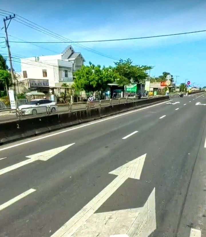 Đất Mặt Tiền QL1A,Km14-Hàm Kiệm(Hàm Thuận Nam Cũ)-Lâm Đồng-DT 3.900m2,có 100m2TC