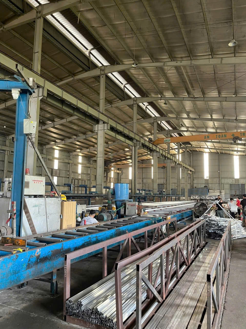 Cho thuê 5.000m2 kho xưởng Cụm Công Nghiệp Quất Động - Thường Tín - Hà Nội .