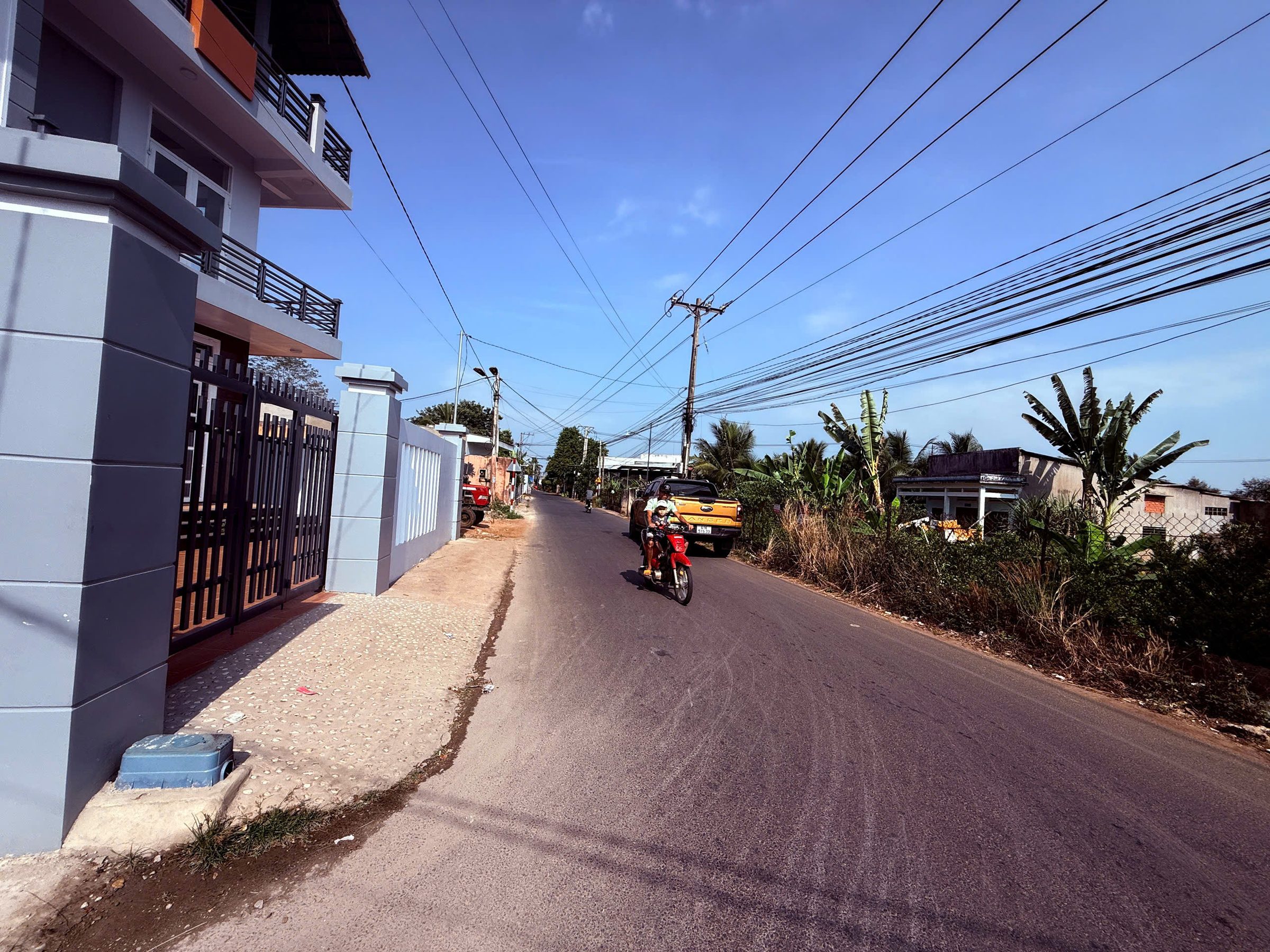 Bán nhanh giá ngộp Xã Gia Kiệm — Ai thiện chí chốt ngay. Đất mặt tiền đường 10m  đối diện trường THPT Thống Nhất. 350 Triệu 100m2