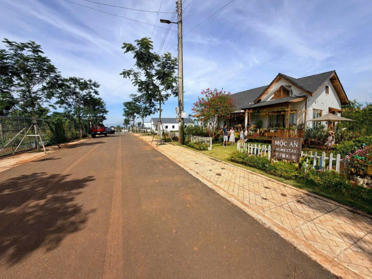 chính chủ cần bán lô đất ngay trung tâm thị trấn di linh chỉ 600tr