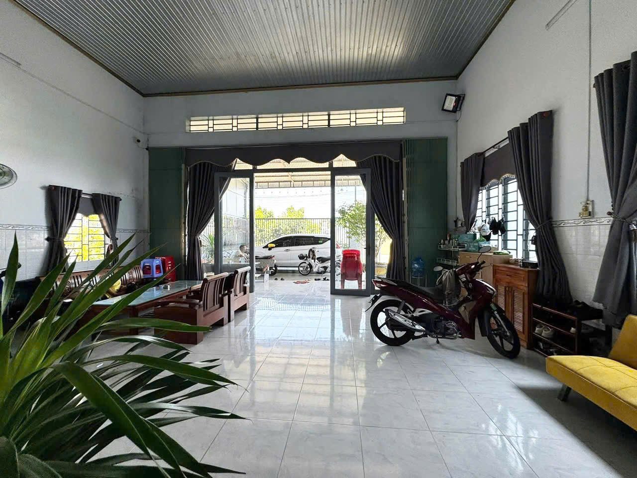 Cần Bán Nhà Nguyên Căn Mới Đầy Đủ Full Nội Thất Mới