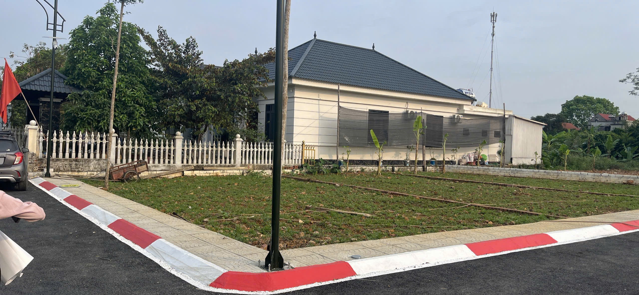 100m2 full thổ ngay cạnh tái định cư đh Quốc gia 3 phút di chuyển tới CNC Hòa lạc ,ĐH FPT