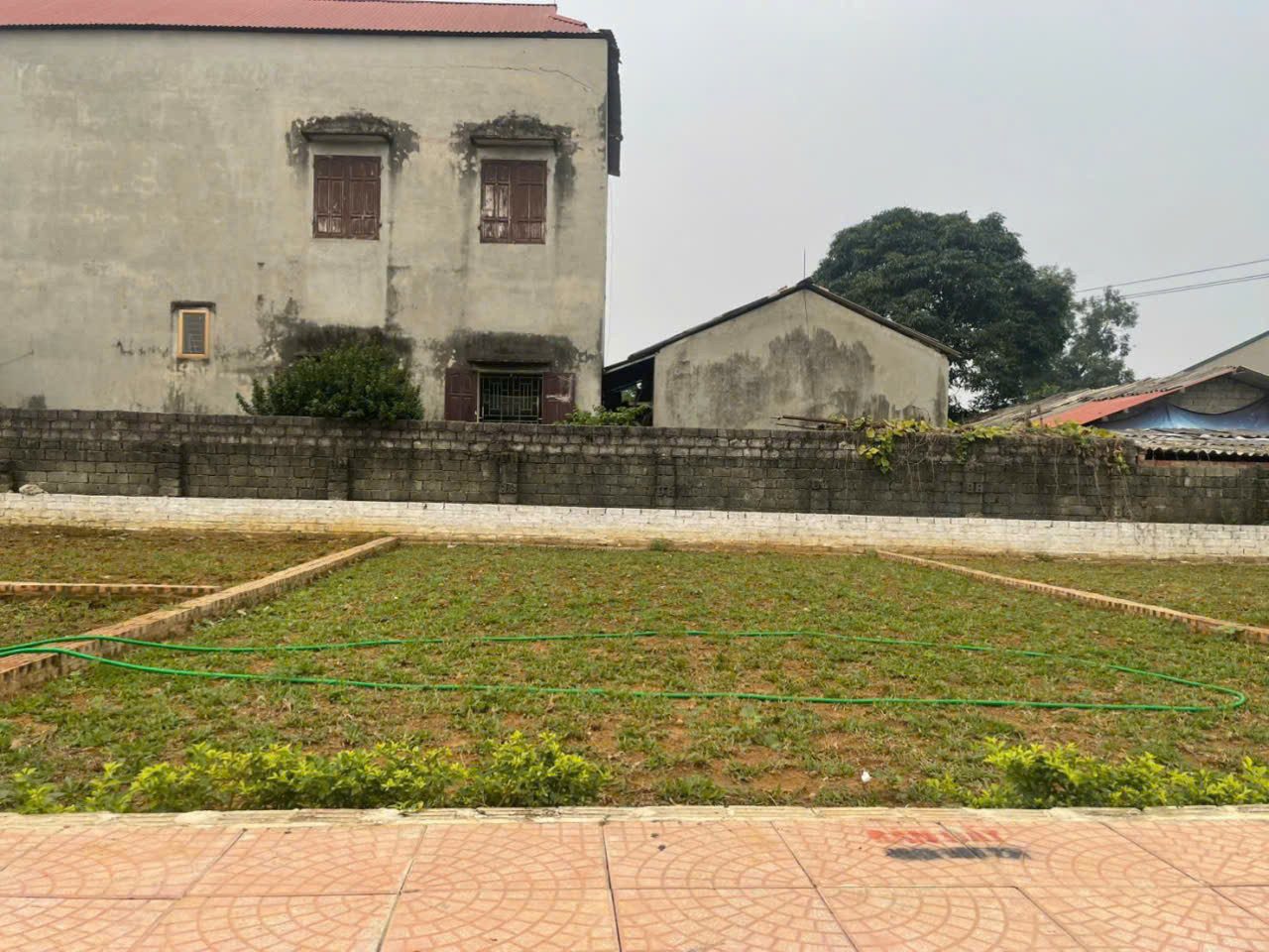 100m2 full thổ ngay cạnh tái định cư đh Quốc gia 3 phút di chuyển tới CNC Hòa lạc ,ĐH FPT