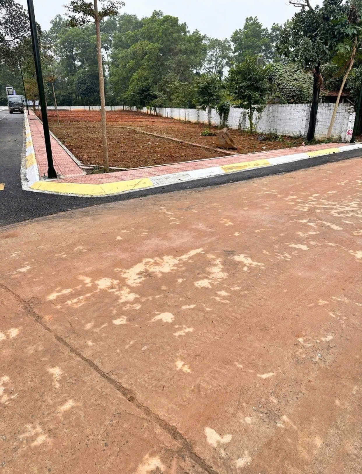 CÁN BÁN GẤP – LÔ ĐẤT 106M² MẶT TIỀN 6M – NGÃ TƯ LỤC QUÂN
